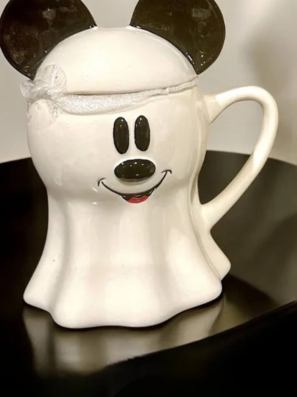 NWT Ghost Mickey Mouse Ceramic Mug with removable lid